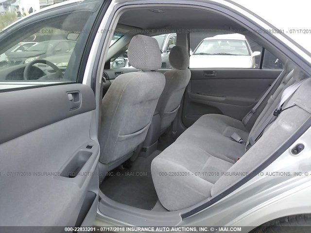 JTDBE30K530202236 - 2003 TOYOTA CAMRY LE/XLE SILVER photo 8