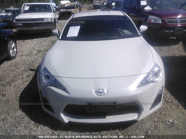 JF1ZNAA11F8712801 - 2015 TOYOTA SCION FR-S WHITE photo 6