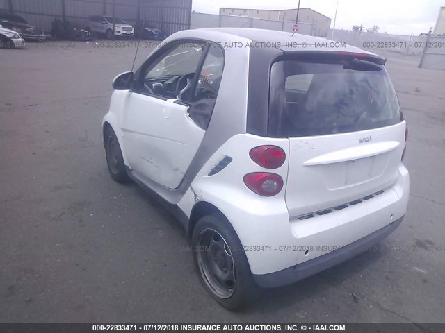 WMEEJ3BAXAK416686 - 2010 SMART FORTWO PURE/PASSION WHITE photo 3