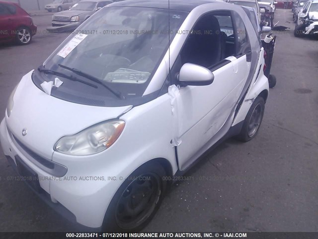 WMEEJ3BAXAK416686 - 2010 SMART FORTWO PURE/PASSION WHITE photo 6