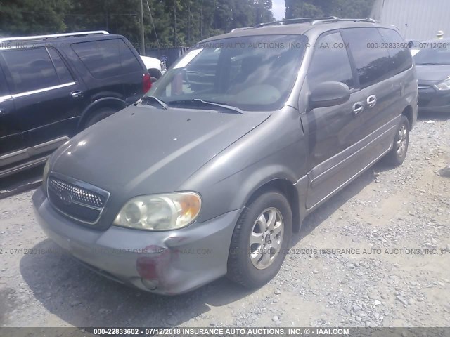 KNDUP131546550594 - 2004 KIA SEDONA EX/LX GRAY photo 2