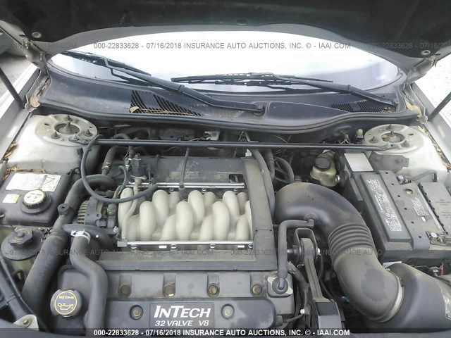 1LNHM97V32Y696303 - 2002 LINCOLN CONTINENTAL  银色 照片 10