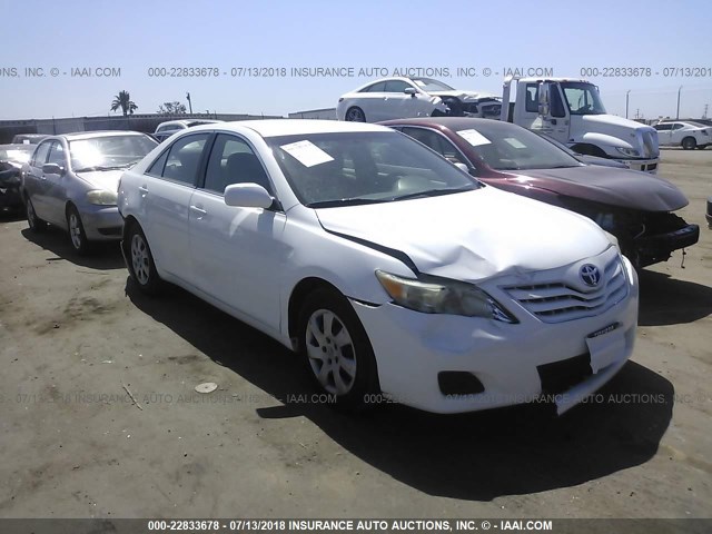4T1BF3EK2BU645145 - 2011 TOYOTA CAMRY SE/LE/XLE თეთრი ფოტო 1