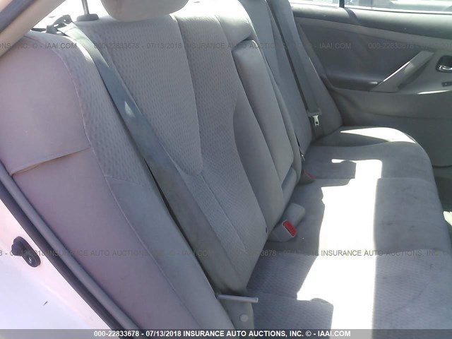 4T1BF3EK2BU645145 - 2011 TOYOTA CAMRY SE/LE/XLE თეთრი ფოტო 8