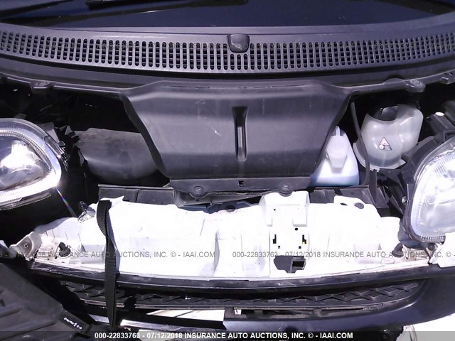 WMEEJ3BA7CK535136 - 2012 SMART FORTWO PURE/PASSION WHITE photo 10