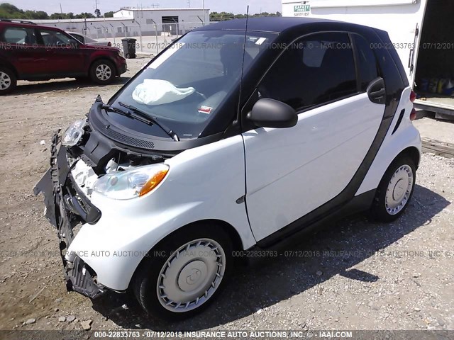WMEEJ3BA7CK535136 - 2012 SMART FORTWO PURE/PASSION WHITE photo 2