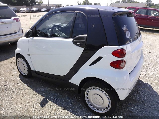 WMEEJ3BA7CK535136 - 2012 SMART FORTWO PURE/PASSION WHITE photo 3
