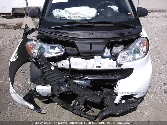 WMEEJ3BA7CK535136 - 2012 SMART FORTWO PURE/PASSION WHITE photo 6