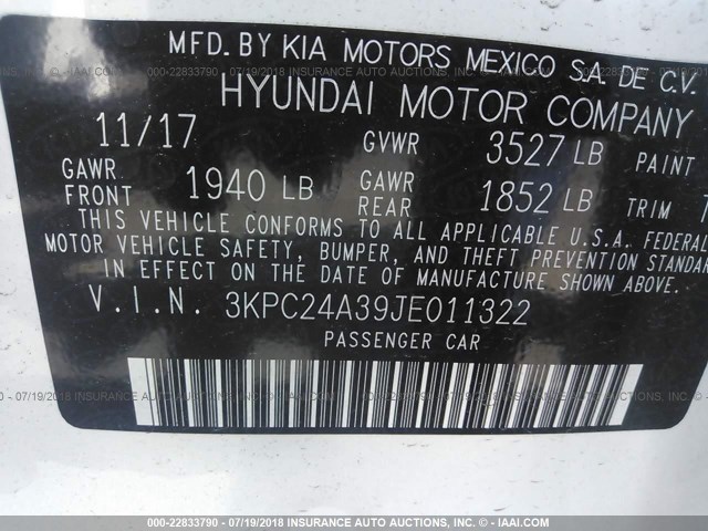 3KPC24A39JE011322 - 2018 HYUNDAI ACCENT SEL WHITE photo 9