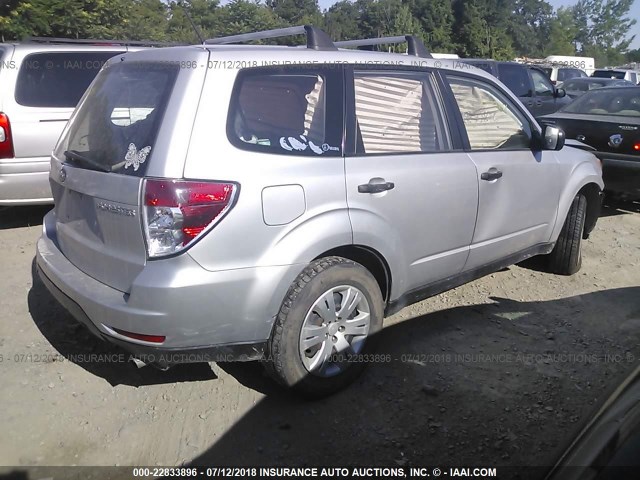 JF2SH61679H716563 - 2009 SUBARU FORESTER 2.5X SILVER photo 4