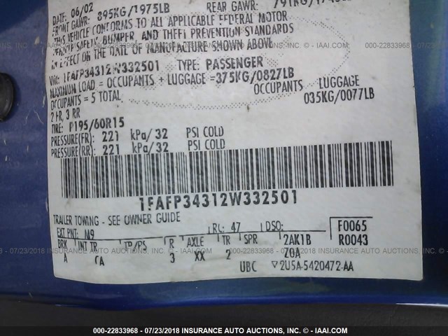 1FAFP34312W332501 - 2002 FORD FOCUS SE/SE COMFORT/SE SPORT BLUE photo 9