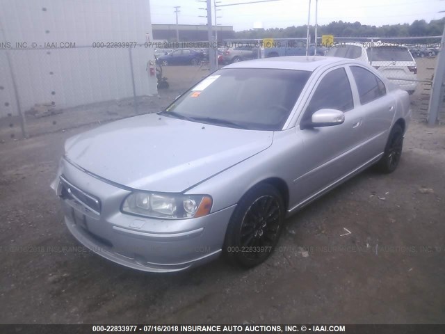 YV1RS592982686990 - 2008 VOLVO S60 2.5T SILVER photo 2