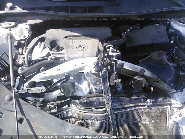 4T1BF1FK6GU176295 - 2016 TOYOTA CAMRY LE/XLE/SE/XSE WHITE photo 10