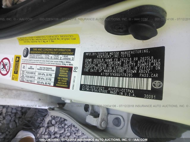 4T1BF1FK6GU176295 - 2016 TOYOTA CAMRY LE/XLE/SE/XSE WHITE photo 9