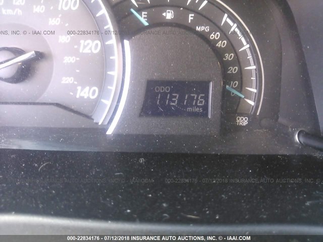 4T1BF1FK2CU052440 - 2012 TOYOTA CAMRY SE/LE/XLE ვერცხლისფერი ფოტო 7