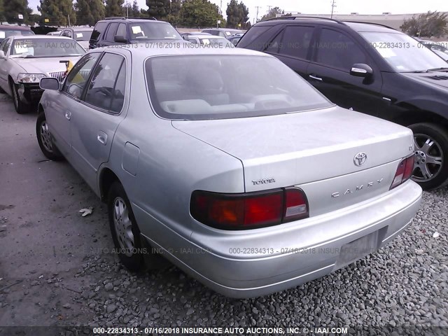 JT2BG12KXT0338950 - 1996 TOYOTA CAMRY DX/LE/XLE Light Blue photo 3