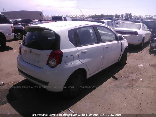 KL1TG6DE4BB133277 - 2011 CHEVROLET AVEO LT WHITE photo 4