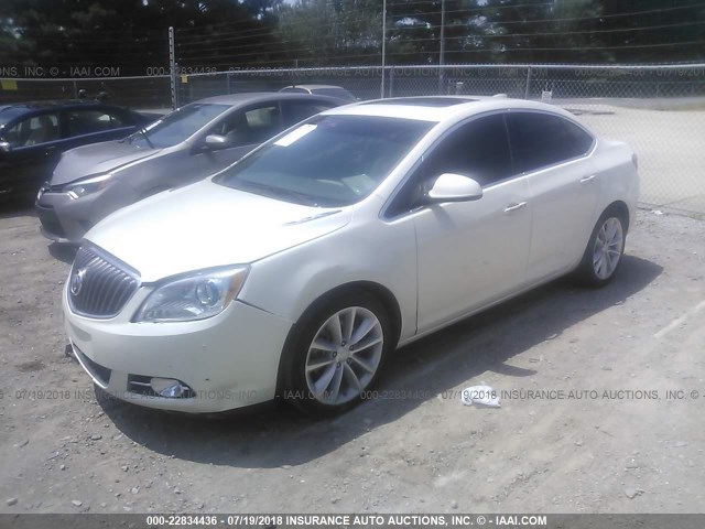 1G4PS5SK5G4180059 - 2016 BUICK VERANO WHITE photo 2