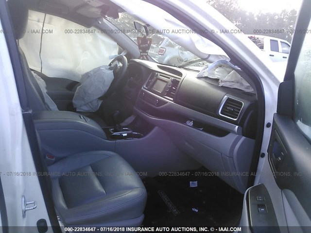 5TDZKRFH5GS145321 - 2016 TOYOTA HIGHLANDER LE/LE PLUS WHITE photo 5