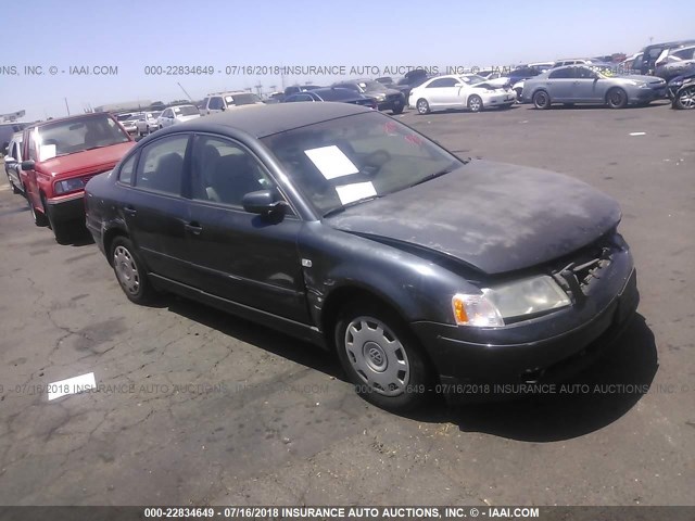 WVWMA23BXYE372595 - 2000 VOLKSWAGEN PASSAT GLS GRAY photo 1