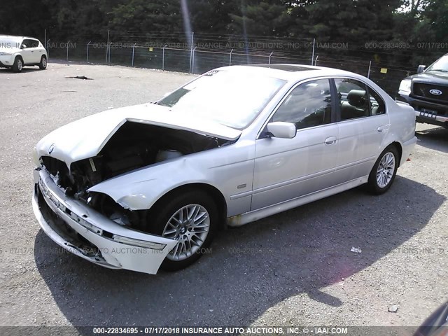 WBADT63442CH91001 - 2002 BMW 530 I AUTOMATIC SILVER photo 2