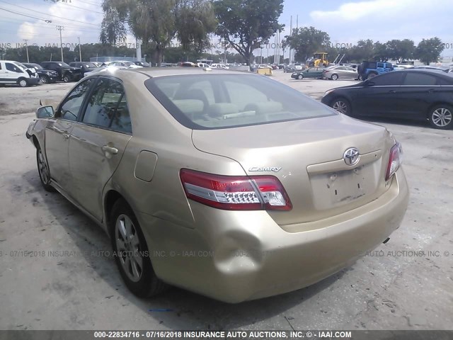 4T1BF3EK8BU589194 - 2011 TOYOTA CAMRY SE/LE/XLE GOLD photo 3