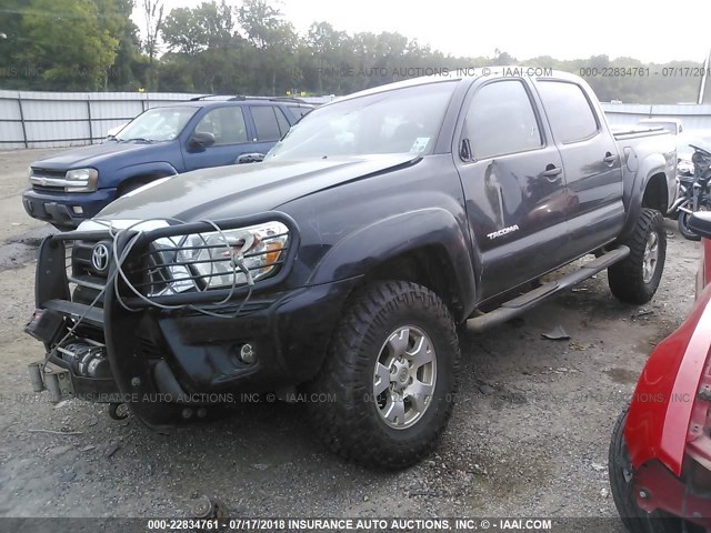 5TFLU4EN6CX047428 - 2012 TOYOTA TACOMA DOUBLE CAB შავი ფოტო 2