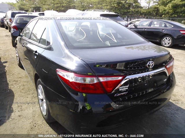 4T4BF1FK0FR497818 - 2015 TOYOTA CAMRY LE/XLE/SE/XSE BLACK photo 3