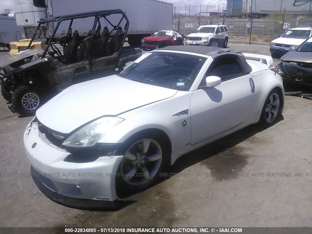 JN1BZ36A97M655750 - 2007 NISSAN 350Z ROADSTER WHITE photo 2