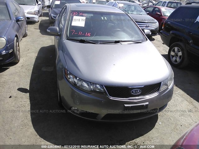 KNAFW4A32A5294477 - 2010 KIA FORTE SX GRAY photo 6