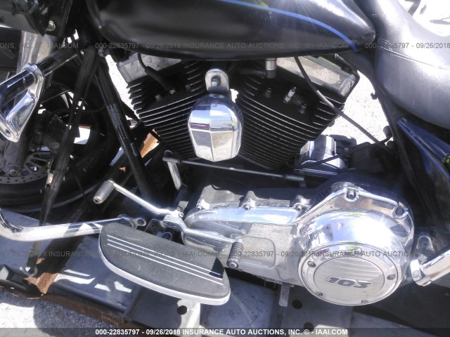 1HD1KHM13BB622033 - 2011 HARLEY-DAVIDSON FLTRX 黑色 照片 9
