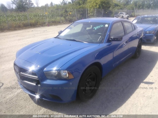 2C3CDXAT1DH740794 - 2013 DODGE CHARGER POLICE BLUE photo 2