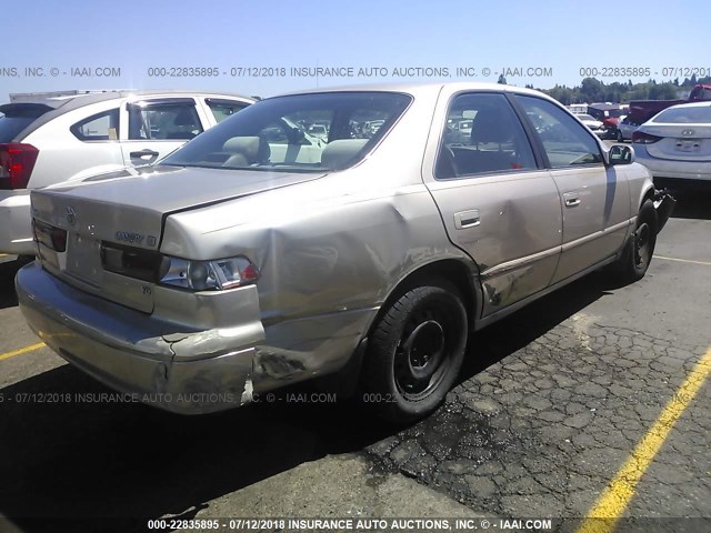 JT2BF22K9W0093572 - 1998 TOYOTA CAMRY CE/LE/XLE GOLD photo 4