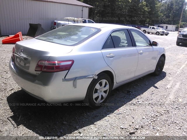 4T4BE46K39R133787 - 2009 TOYOTA CAMRY SE/LE/XLE SILVER photo 4