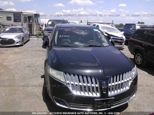 2LMHJ5AT8ABJ03446 - 2010 LINCOLN MKT BLACK photo 6