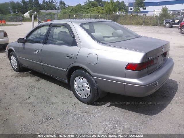 4T1BG22K3XU469872 - 1999 TOYOTA CAMRY CE/LE/XLE 灰色 照片 3