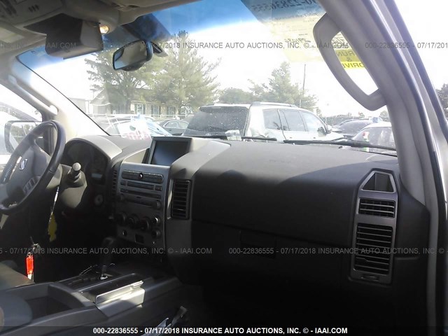 5N1AA08B65N737586 - 2005 NISSAN ARMADA SE/LE SILVER photo 5