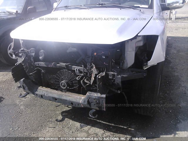 5N1AA08B65N737586 - 2005 NISSAN ARMADA SE/LE SILVER photo 6