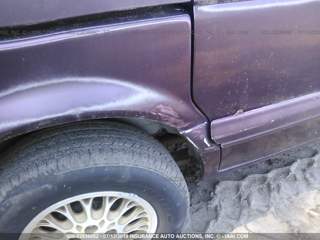 2P4GH4535RR654380 - 1994 PLYMOUTH VOYAGER SE BURGUNDY photo 6