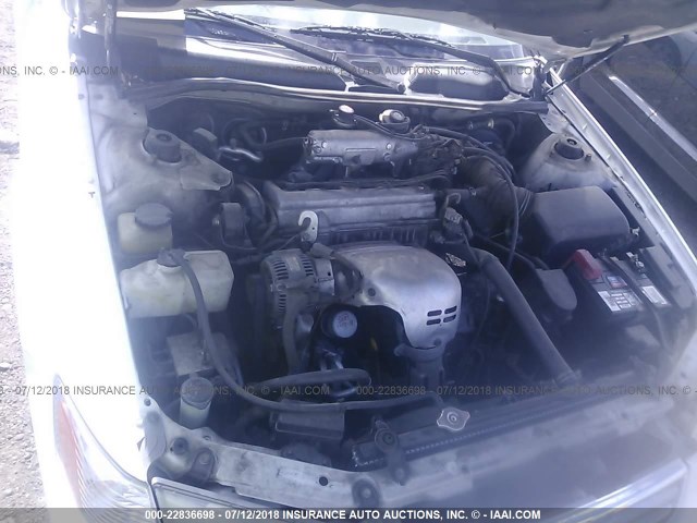 JT2BG22K6Y0442803 - 2000 TOYOTA CAMRY CE/LE/XLE WHITE photo 10