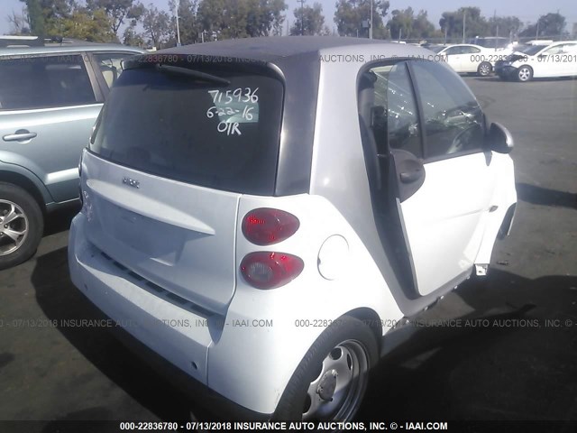 WMEEJ3BA1CK577334 - 2012 SMART FORTWO PURE/PASSION WHITE photo 4