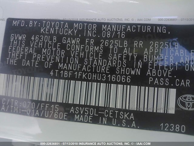 4T1BF1FK0HU316066 - 2017 TOYOTA CAMRY LE/XLE/SE/XSE WHITE photo 9