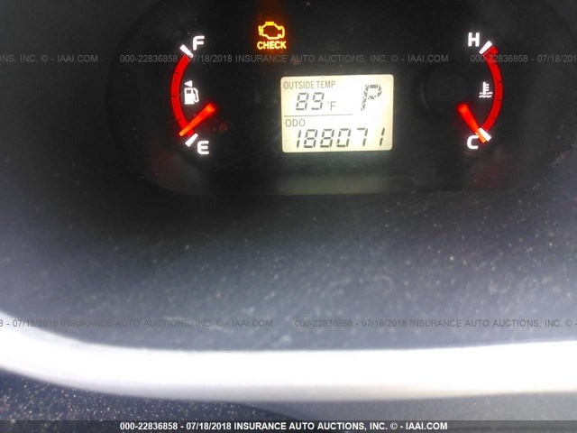 2T1KU40E99C040452 - 2009 TOYOTA COROLLA MATRIX  GRAY photo 7