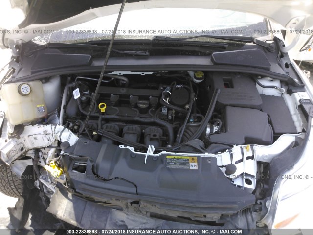 1FAHP3M2XCL316896 - 2012 FORD FOCUS SEL WHITE photo 10