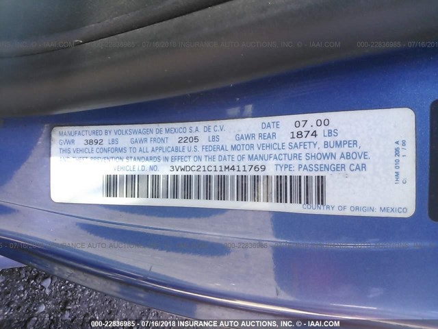 3VWDC21C11M411769 - 2001 VOLKSWAGEN NEW BEETLE GLX 蓝色 照片 9