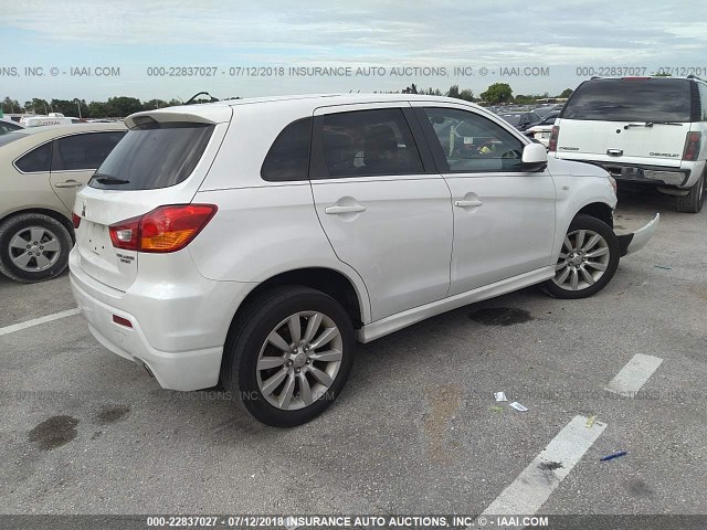 JA4AP4AU9BZ001858 - 2011 MITSUBISHI OUTLANDER SPORT SE WHITE photo 4