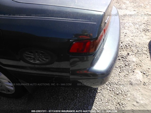 JT2BF28K5W0119270 - 1998 TOYOTA CAMRY LE/XLE GREEN photo 6