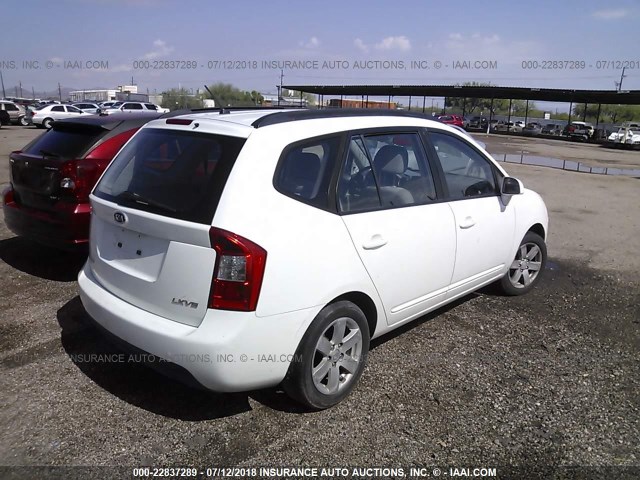 KNAFG526187136593 - 2008 KIA RONDO LX/EX WHITE photo 4