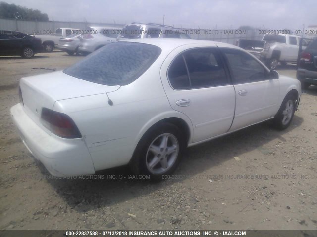 JN1CA21D9XM402354 - 1999 NISSAN MAXIMA GLE/GXE/SE WHITE photo 4