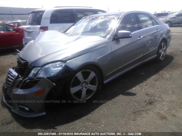 WDDHF8HB3AA058613 - 2010 MERCEDES-BENZ E 350 4MATIC 银色 照片 2